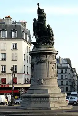 Monument au maréchal Moncey (1869), Paris, place de Clichy.