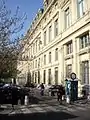 La rue Aubé depuis le quai de la Corse.