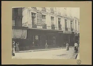 La pharmacie Lussan-Lissagaray en septembre 1899 (Eugène Trutat, Archives municipales).