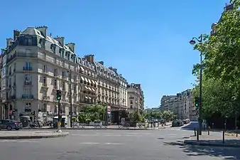 Côté sud vers le boulevard Jules-Sandeau.