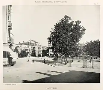 La place Thiers vue depuis la rue Piroux en 1896.