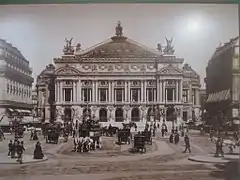 Place de l'Opéra de Paris dans les années 1890