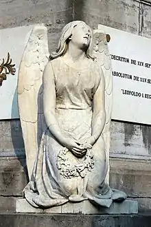 L'ange situéà l'angle sud-est.