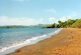 La plage en 1997, encore sauvage.