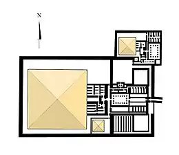 Plan du complexe de Djedkarê Isésien haut à droite, la pyramide satellite et son temple funéraire