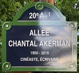 Voir la plaque.