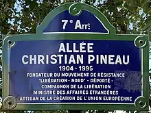 Voir la plaque.