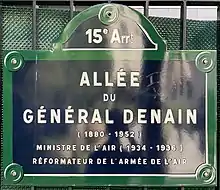 Voir la plaque.