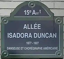 Voir la plaque.