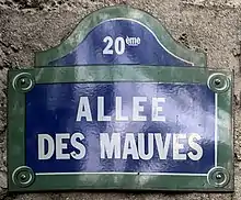 Voir la plaque.