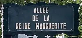 Voir la plaque.