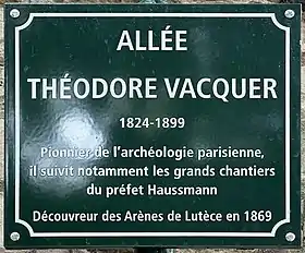 Voir la plaque.