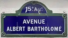 Voir la plaque.