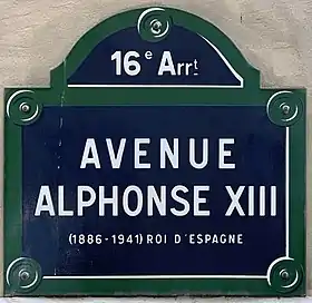 Voir la plaque.