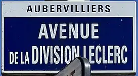 Plaque de l'avenue à Aubervilliers.