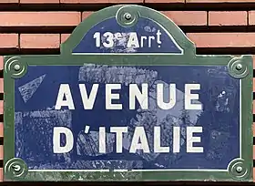 Voir la plaque.