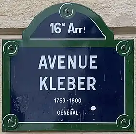 Voir la plaque.