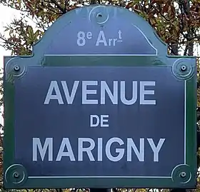 Voir la plaque.