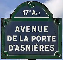 Voir la plaque.