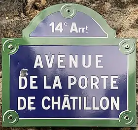 Voir la plaque.