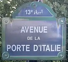 Voir la plaque.