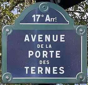 Voir la plaque.