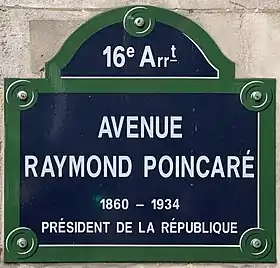 Voir la plaque.