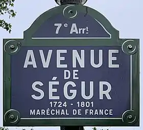 Voir la plaque.