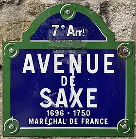 Voir la plaque.