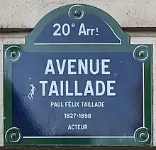 Voir la plaque.