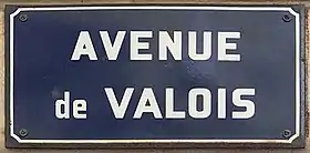 Voir la plaque.