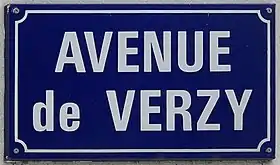 Voir la plaque.