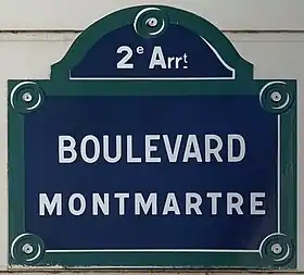 Voir la plaque.