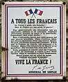 Plaque de l'appel « À tous les Français » du général de Gaulle.