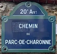 Voir la plaque.