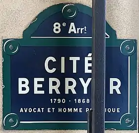 Voir la plaque.