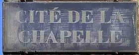 Voir la plaque.