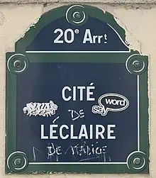 Voir la plaque.