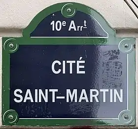 Voir la plaque.