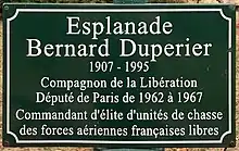 Voir la plaque.