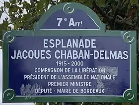 Voir la plaque.