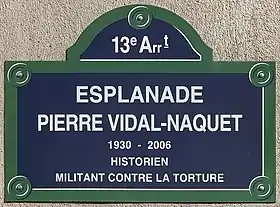 Voir la plaque.