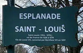 Voir la plaque.