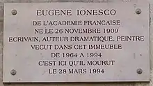 Plaque d'Eugène Ionesco au no 80.
