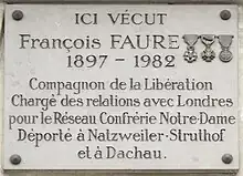 Plaque au no 167.