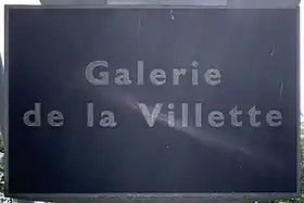 Voir la plaque.