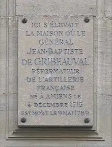 Plaque au no 43.