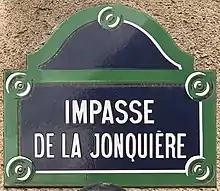 Voir la plaque.