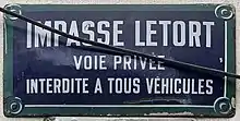 Voir la plaque.