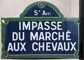 Voir la plaque.